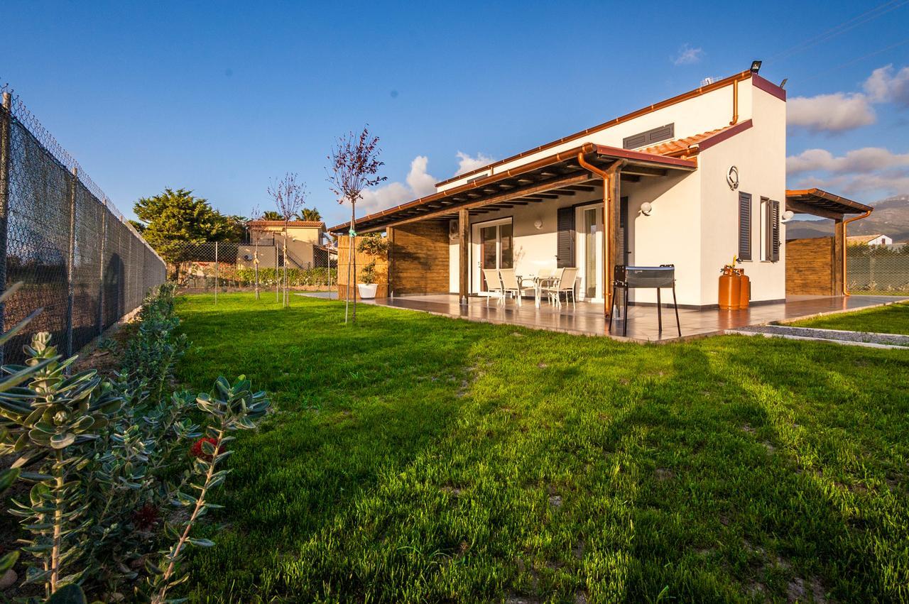 Villa Barbara...A 100 Passi Dal Mare!!!! لاسكاري المظهر الخارجي الصورة