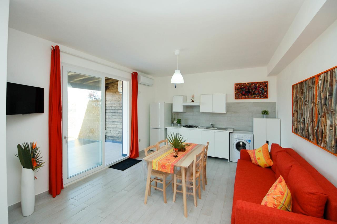 Villa Barbara...A 100 Passi Dal Mare!!!! لاسكاري المظهر الخارجي الصورة